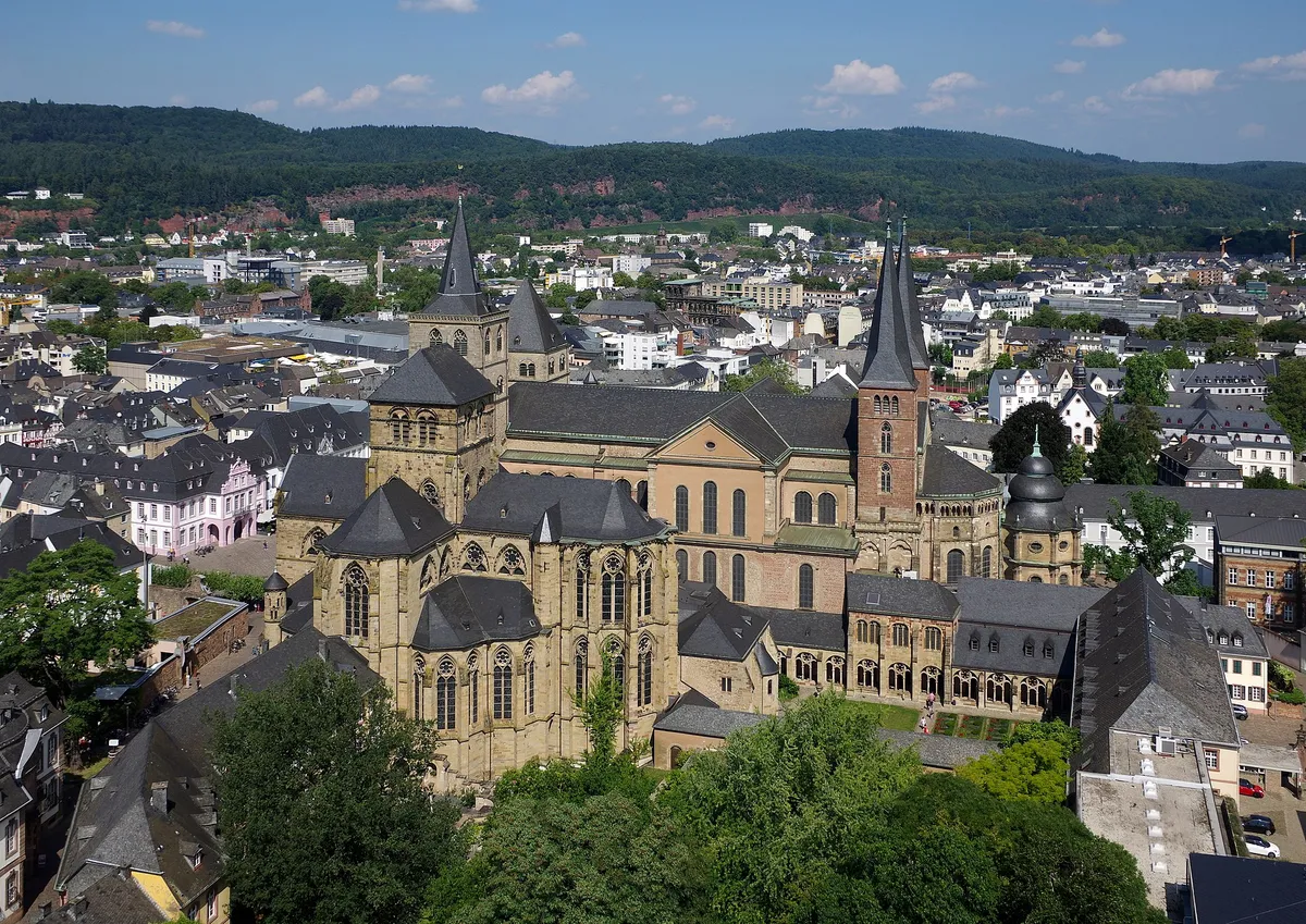 Trierer Dom und Liebfrauenkirche aus der Vogelperspektive